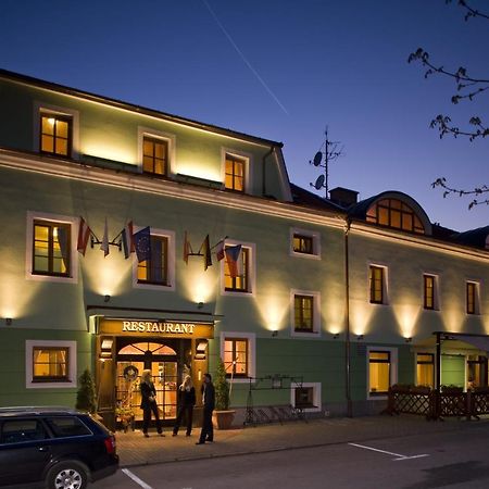 Hotel Vltava ฟริมบูร์ก ภายนอก รูปภาพ